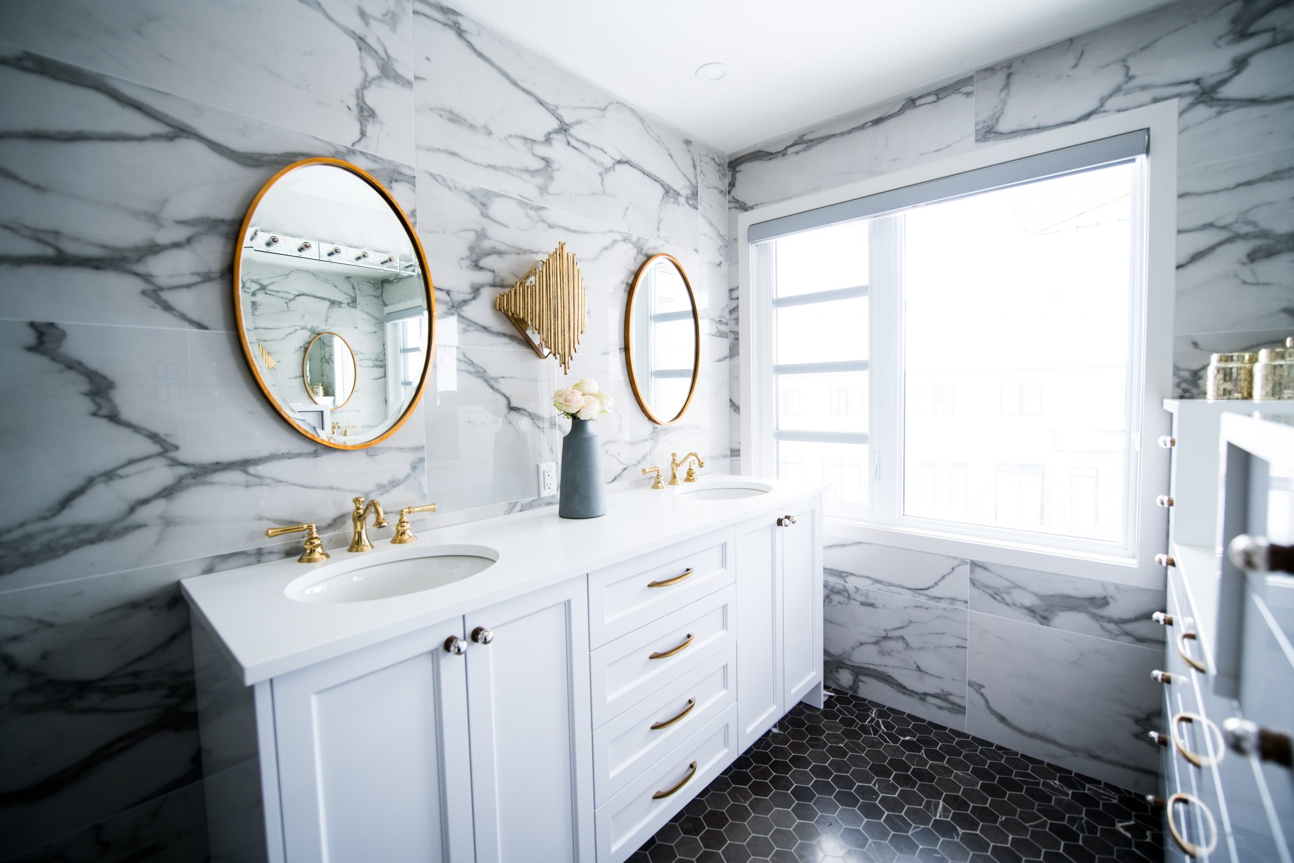 Signs To Know Its Time To Replace Your Bathroom Vanity